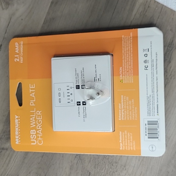 Merkury Innovations USB Wall Plate Charger - Picture 3 of 5